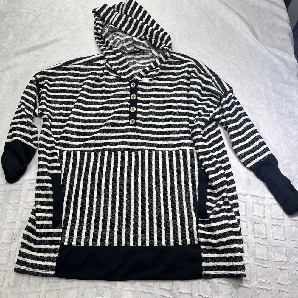 Heimish USA Womens Large Black White Striped Henley Hoodie Pockets Textured Knit